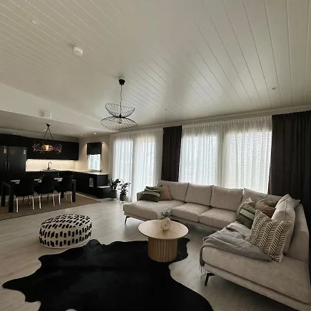 Blackhouse Huvilat *